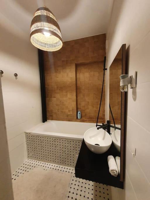 Spacious And Quiet 1Br Apartment In Floreasca Бухарест Экстерьер фото